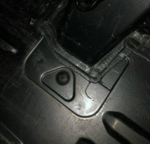 VW Transporter T5 T6 - REAR FLOOR TIE DOWN HOOK HOLE - PLASTIC SCREW + WASHER - Picture 1 of 5