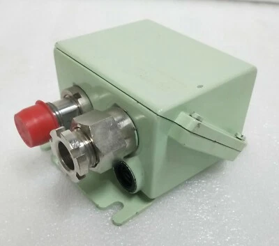 Danfoss EMP 2 084G2107 Pressure Transmitter 0 6Bar (Free FedEx / DHL ) - Image 1 of 4