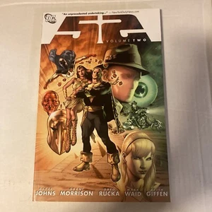 52 #2 (DC Comics, September 2007) - Picture 1 of 3