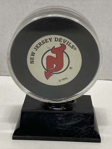 Vintage 1995 Stanley Cup Champions New Jersey Devils NHL Hockey Official Puck Cover