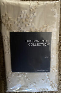 ￼ Hudson Park Collection Euro Sham Reeds 26x26 Square NEW $130 Embroidered
