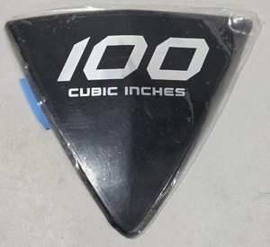 1 NEW Genuine Victory Motorcycle Oil Line Cover Panel Badge Emblem OEM 7172379 - Bild 1 von 4