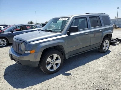 TRANSMISSION OIL COOLER 2013 JEEP PATRIOT Foto 1 de 4