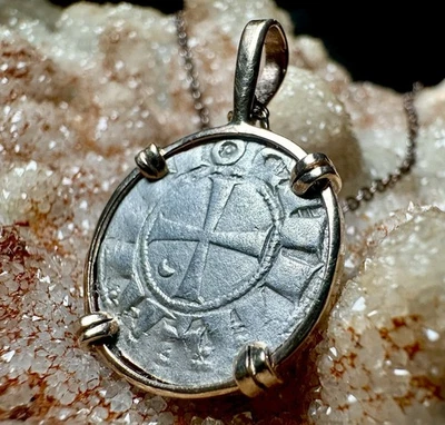 Moneda Cruzada Templaria Genuina Siglo XII en Colgante Relleno de Oro Amarillo 14k Foto 1 de 4