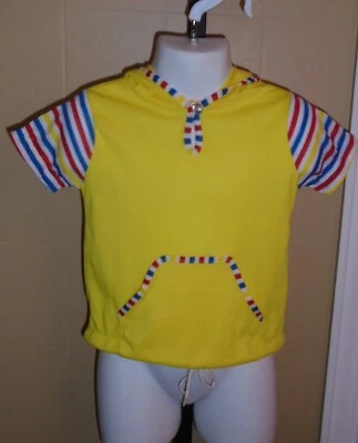 Sudadera con capucha amarilla manga corta para niña de colección años 70 con detalles a rayas talla 3 nueva de colección Foto 1 de 4