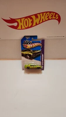 Hot Wheels Showroom 2013 Heat Fleet '71 Plymouth Road Runner exclusivo de K-Mart Foto 1 de 4