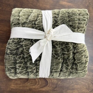 POTTERY BARN WASHED VELVET HANDCRAFTED QUILTED SHAM KING ~ LODEN GREEN - Picture 1 of 12