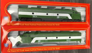 IHC Burlington Northern #1950 Locomtives - E-8A 2 unit set, 1 powered & 1 dummy - Picture 1 of 3