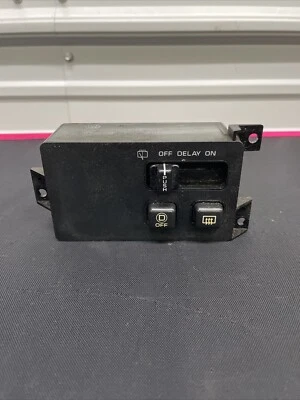 1996-1998 Jeep Grand Cherokee ZJ Rear Wiper/Overdrive/Defrost Switch 56042618 - Image 1 of 4