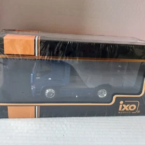 IXO TR031 IVECO STRALIS 2012 - SATTELZUGMASCHINE - BLAU - 1.43 - Bild 1 von 9