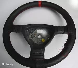 SE ADAPTA A CITROEN AX 86-98 CUERO PERFORADO NEGRO + CORREA ROJA CUBIERTA VOLANTE - Imagen 1 de 2