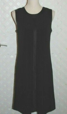 Vestido feminino Max & Cleo preto sem mangas elástico com inserções de cetim 10  - Imagem 1 de 4