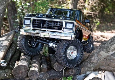 Traxxas 82246-4 TRX-4 '79 Ford Bronco schwarz/rot Scale Crawler -clipsless- ARTR - Bild 1 von 4