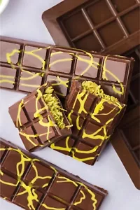 Dubai Chocolate Bar - 6 Pack Belgium Chocolate - Picture 1 of 1