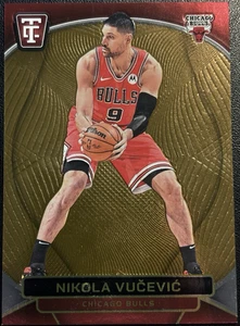 Tarjeta Nikola Vucevic #84 289/299 espejo neón naranja totalmente certificada 2024-25! - Imagen 1 de 2