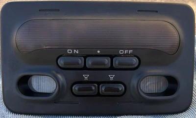 Luz domo superior Mitsubishi 3000gt 1991-1999 OEM negra Foto 1 de 3