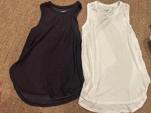 Old Navy Active Breathe Athletic Sleeveless Tops 10-12 Girls Sz Large Round Hem - Picture 1 of 5