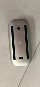 Apple Mouse - Picture 1 of 5