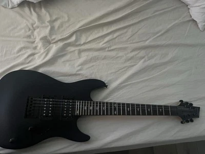 Guitarra eléctrica Laguna LE200 negra satinada Foto 1 de 4