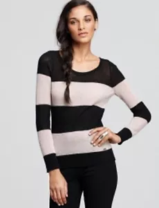 NWT: GUESS BRAND Jessie Scoop Neck Sweater in Jet Black/Desert Breeze Sz: L - Bild 1 von 3