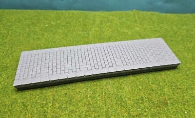 3D-SCALE H0 Bahnsteig zweigleisig gepflastert, Element modular erweiterbar, unlackiert