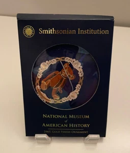 SMITHSONIAN INSTITUTION 2006 24KT Gold Finish Teddy Bear Ornament NEW - Picture 1 of 3