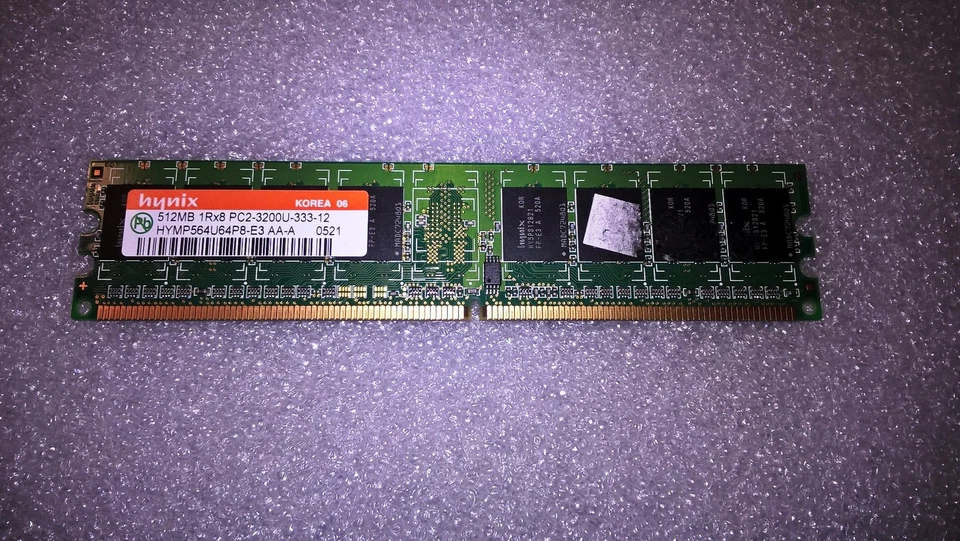 Memoria DDR2 Hynix HYMP564U64P8-E3 AA-A 512MB PC2-3200 400MHz CL3 240 Pin - Immagine 1 di 1
