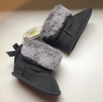 New Stepping Stones Boots Baby Girl Gray Faux Fur Casual Boots Size 3,6-9 Months - Image 1 of 4