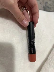 Catrice Bare Nude Souls Matt 6hr Lipstick - Picture 1 of 3