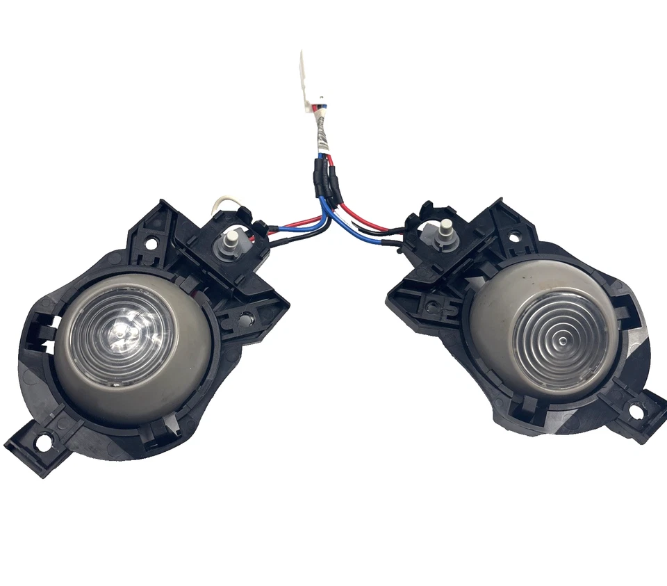 04-07 NISSAN TITAN ARMADA REAR OVERHEAD CONSOLE DOME LIGHT INSERTS OEM  - Image 1 of 4