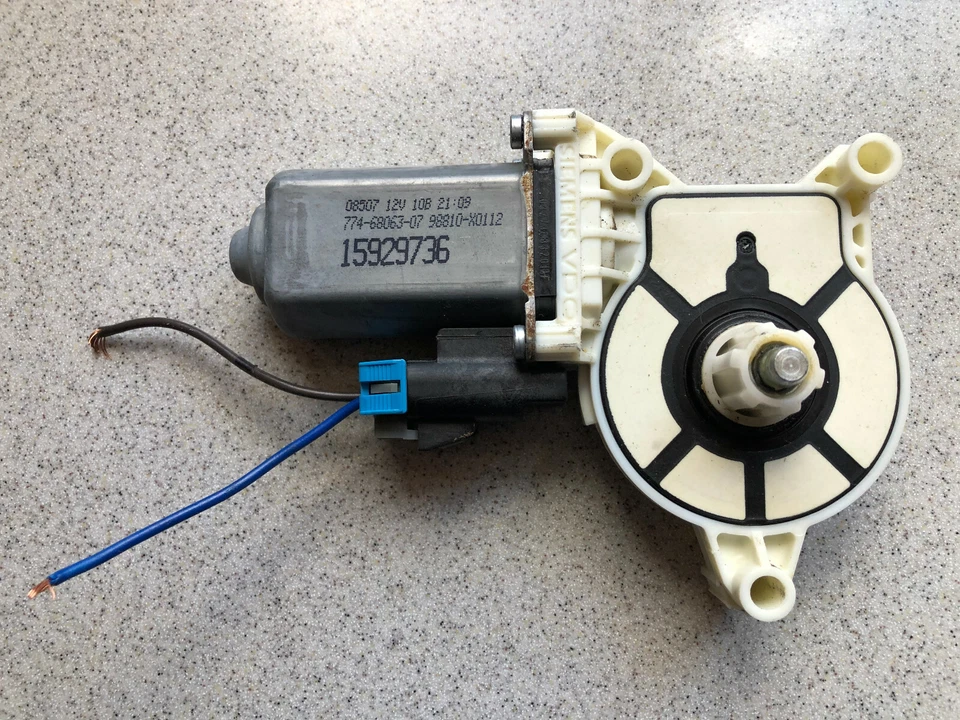 别克 Lucerne / Pontiac G5 原始设备制造商二手电源窗调节器电机 - P/N 15929736 — 第 1/3 张图片