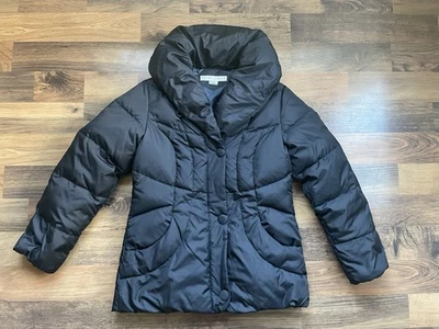 Chaqueta acolchada acolchada de longitud media negra Larry Levine para mujer talla grande Foto 1 de 4