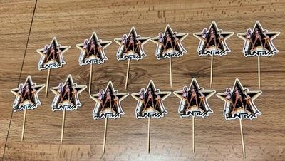 Toppers para cupcakes de fiesta de cumpleaños Huntrix dorados Foto 1 de 3