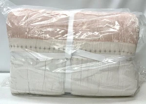 BRAND NEW Pottery Barn KIDS FULL/QUEEN Quilt~Blush - Picture 1 of 2