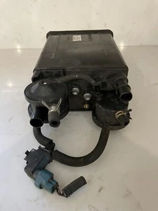 ✅ 01 02 03 04 Toyota Highlander Lexus RX300 IS300 Fuel Vapor Canister 71k OEM - Picture 1 of 4