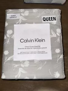 Set lenzuola regina Calvin Klein Queen nuove con scatola 4 pezzi 100% cotone grigio chiaro fiori - Foto 1 di 5