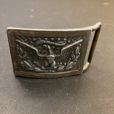 Fivela de cinto militar clássica antiga sem marcas veja fotos E Pluribus Unum Eagle - Imagem 1 de 4