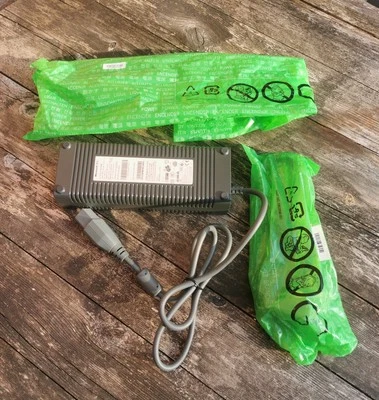 Genuine official Microsoft Xbox 360 Power Supply Brick plug original packaging - Image 1 of 4