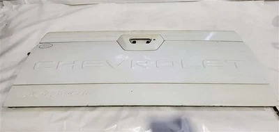 Puerta trasera blanca OEM 2002 2003 2004 2005 2006 Chevrolet Avalanche 2500 Foto 1 de 4