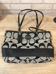 Coach Signature Black Logo Zip Close Canvas Tote F17433 - Picture 1 of 4