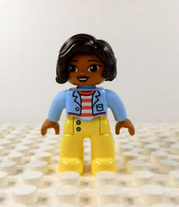 Lego Duplo Figure African American Woman dk brown hair lt blue/yellow