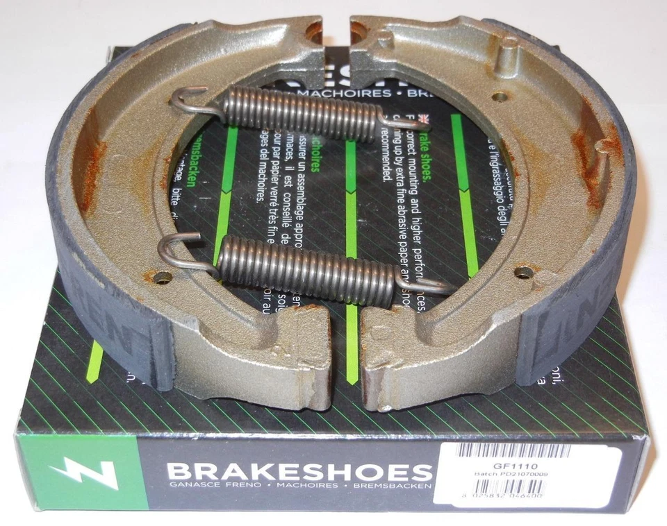 Husqvarna 125 250 400 450 510 1972-en zapatas de freno delanteras/traseras + resortes GF1110 Foto 1 de 1