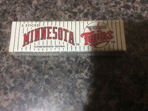 VINTAGE COLLECTIBLE MINNESOTA TWINS  BASEBALL CHEWING GUM NEW PKG OFFICIAL