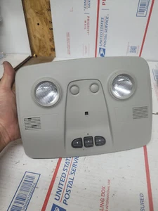 2009-2017 CHEVROLET TRAVERSE LS FRONT DOME LIGHT MAP LAMP - Picture 1 of 2