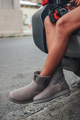 OluKai Paina Hulu Women's Boots Booties Size 9 $160 in Fog Grey - Image 1 of 4