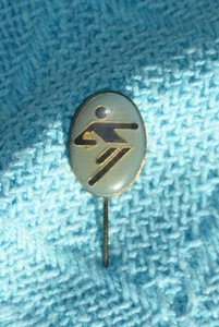 Collectable ORIGINAL TOUCH FOOTBALL Metal Pin-Badge. Late 1970s Promo Item. - Picture 1 of 1