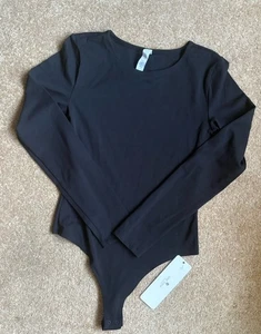 Crz Yoga Women's Black Long Sleeve Bodysuit Size Medium NWT - Picture 1 of 6
