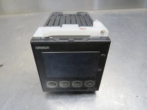 Omron E5CN-Q2MT-500 Temp. Controller - Picture 1 of 1