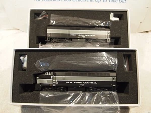 BROADWAY LIMITED 5758+4146 H.O.BLW RF16A+B "SHARK NOSE" PAIR NYC "LIGHTNING" - Picture 1 of 4