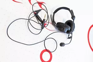 Sennheiser HMD 27 HMD 27 Professional Broadcast Headset w/Cable - Picture 1 of 5